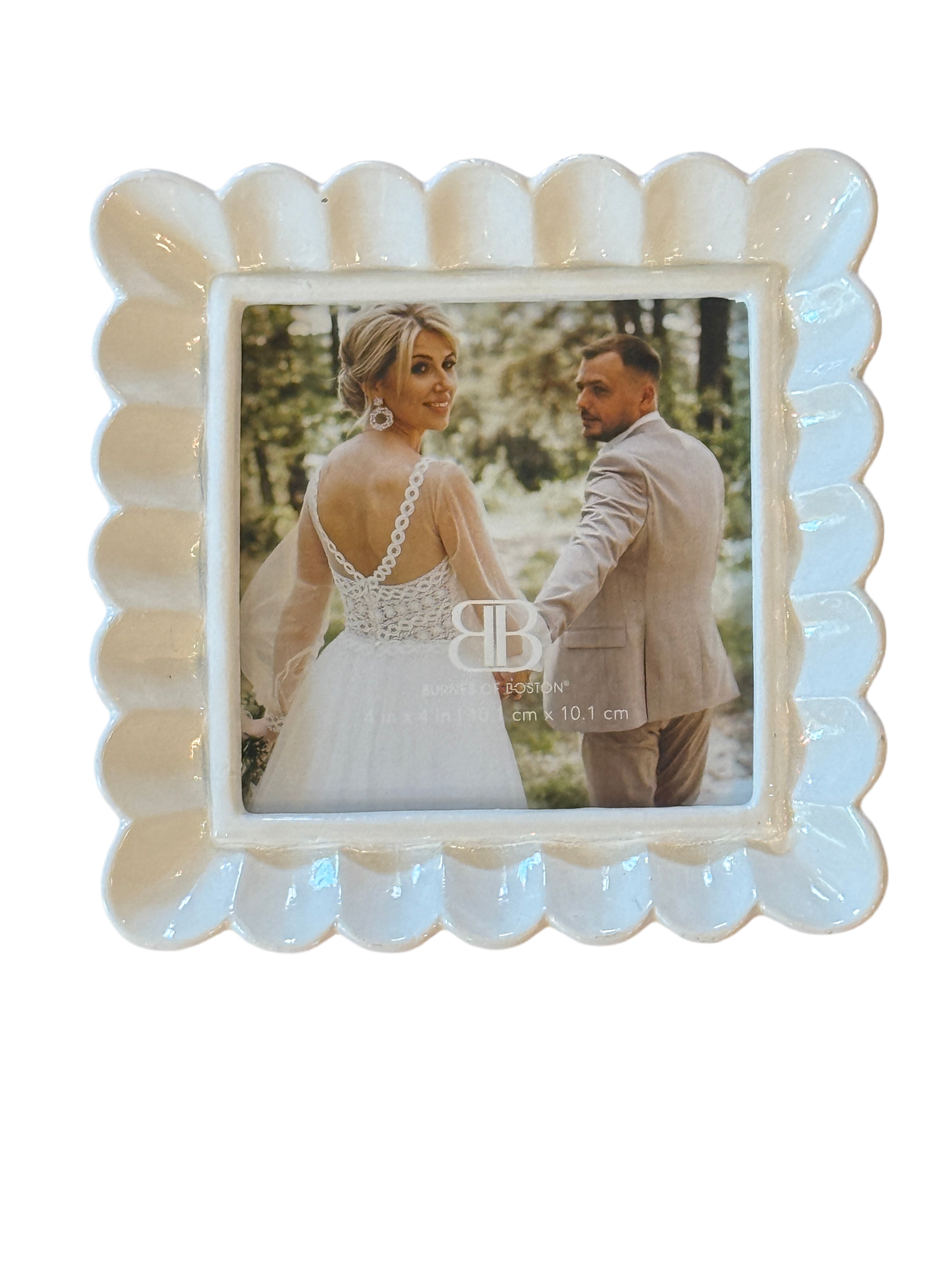 Scalloped Ceramic 4x4 Picture Frame