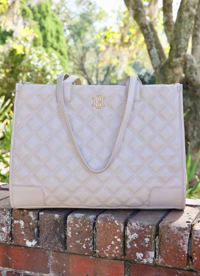 Caroline Hill - Shane Tote NUDE QUILTED DQ: Default