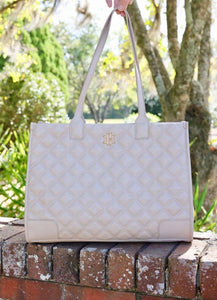 Caroline Hill - Shane Tote NUDE QUILTED DQ: Default
