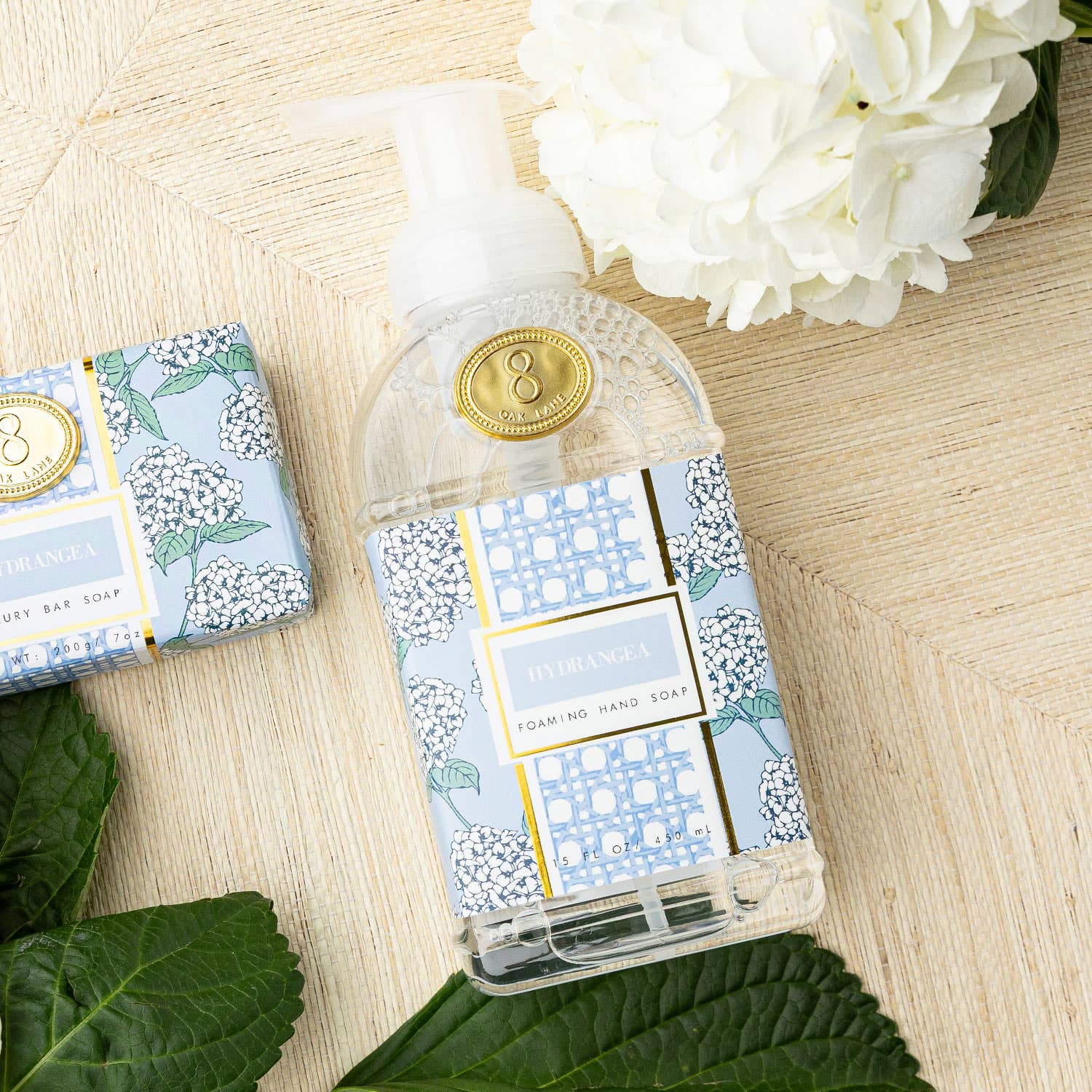 8 Oak Lane - Hydrangea 15oz Foaming Hand Soap