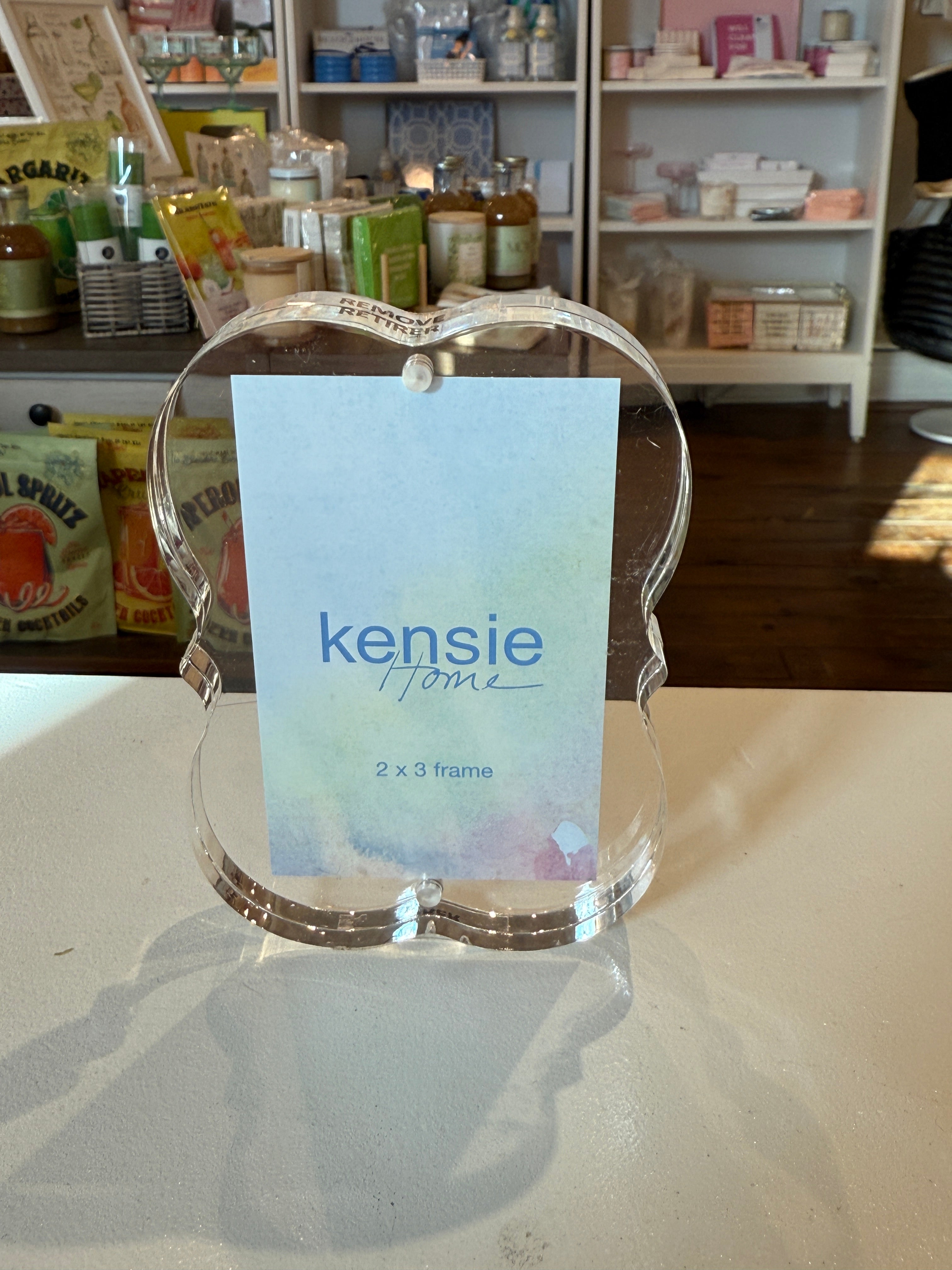 Kensie Home 2x3 Photo Frame – Scalloped Acrylic