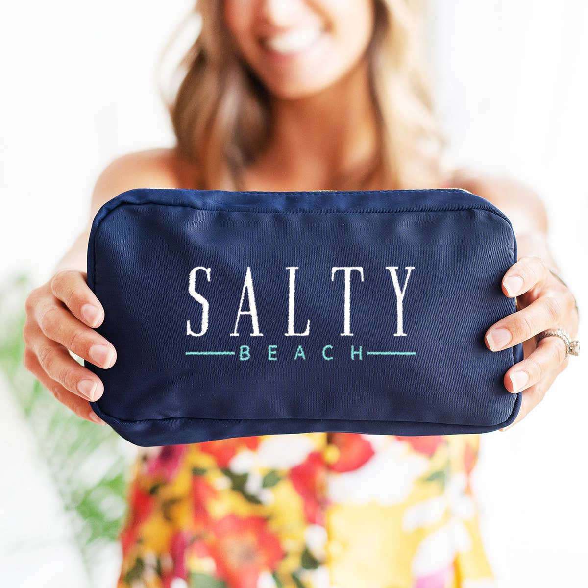 Viv&Lou - Salty Beach Navy Logan Accessory Bag