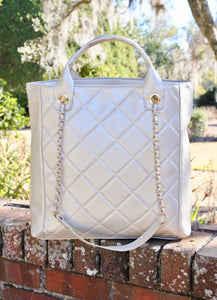 Caroline Hill - Kinzley Tote PEARL QUILTED LD: Default