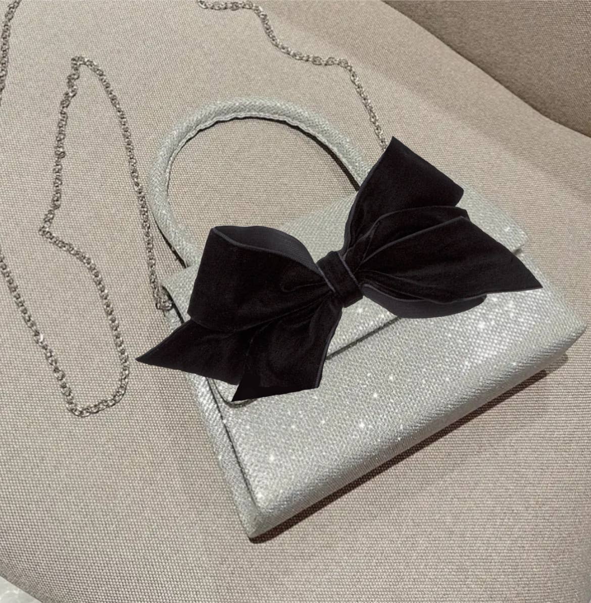 Peachy Pendants - Sparkle Purse - with Black Velvet Bow: Black